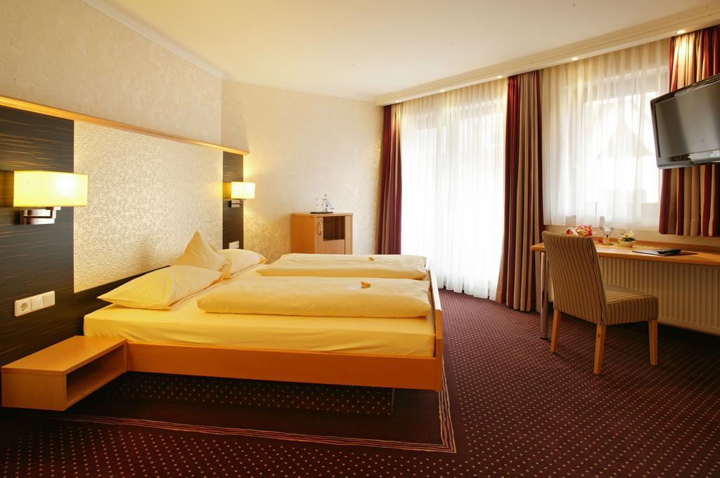 Hotel Forellenhof Roessle & Restaurant 4*